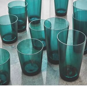 Acrylic drinkware 12 piece set